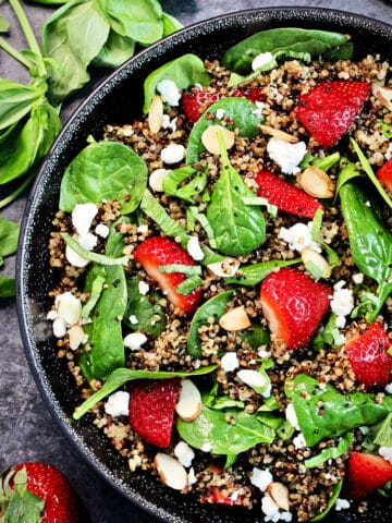 Quinoa Salad with Spinach and Strawberries