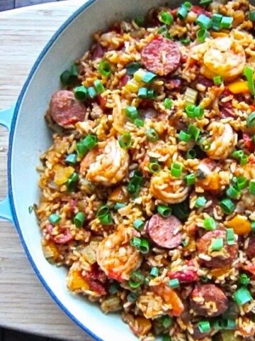 jambalaya in a skillet