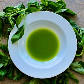 basil oil