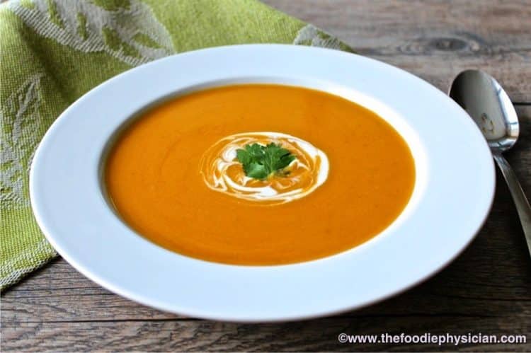 Chipotle Sweet Potato Soup | @foodiephysician