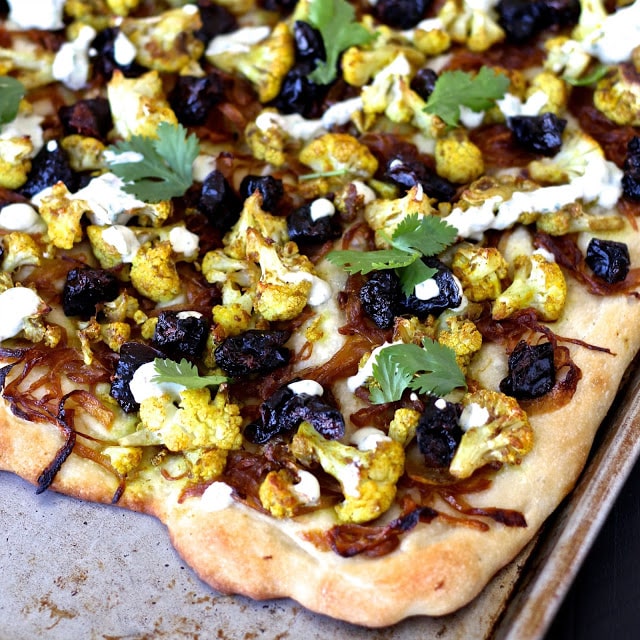 Spiced Cauliflower, Dried Plum and Caramelized Onion Flatbread | The Foodie Physician #cauliflower #driedplums #flatbread