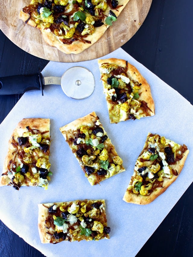 Spiced Cauliflower, Dried Plum and Caramelized Onion Flatbread | The Foodie Physician #cauliflower #driedplums #flatbread