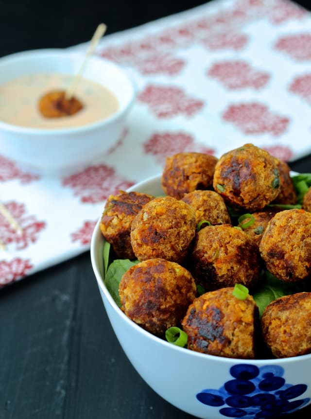 Spicy Thai Chili Tuna Meatballs | The Foodie Physician #tunameatballs #tunastrong #bumblebeetuna