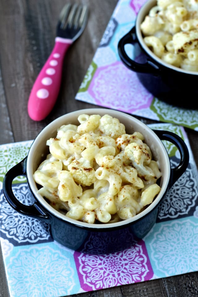 Mac and Cheese with Roasted Cauliflower | The Foodie Physician #naturalbabyfood #macandcheese #cookbook