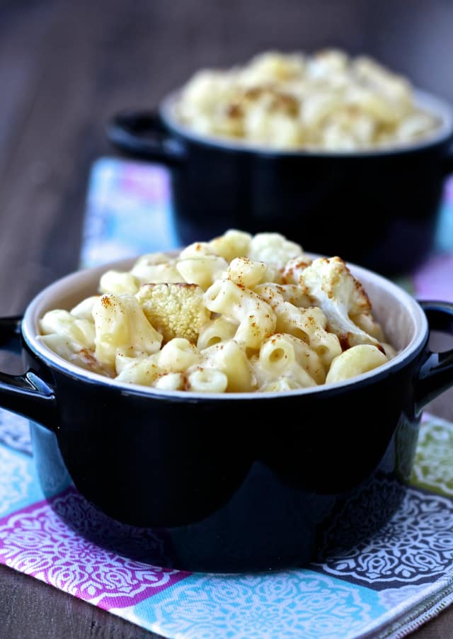 Mac and Cheese with Roasted Cauliflower | The Foodie Physician #naturalbabyfood #macandcheese #cookbook