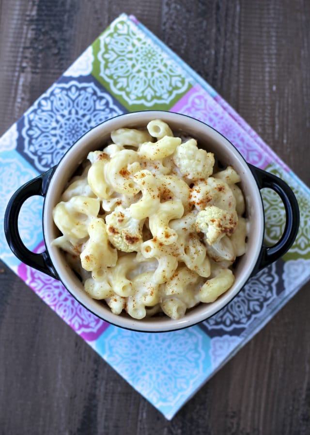 Mac and Cheese with Roasted Cauliflower | The Foodie Physician #naturalbabyfood #macandcheese #cookbook