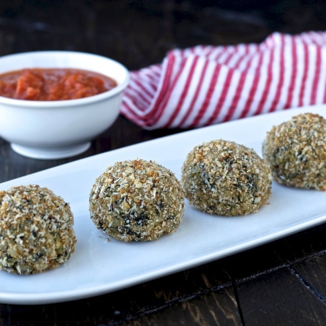 Baked Spinach and Cheese Rice Balls (Arancini) | The Foodie Physician #thinkrice #usarice #riceballs #arancini #thefoodiephysician