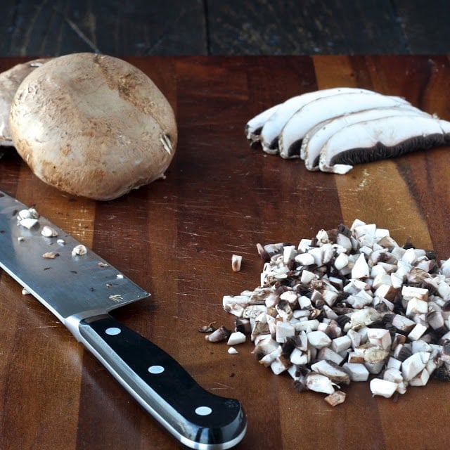 Korean Rice Bowls with Turkey and Mushrooms | The Foodie Physician #Blenditarian #Bibimbab #thefoodiephysician #mushrooms #theblend
