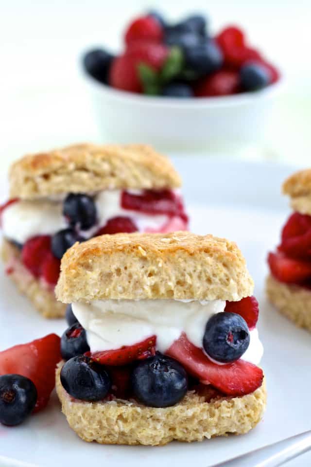 #thefoodiephysician #ThisisMapleHill #strawberryshortcake #GreekYogurt