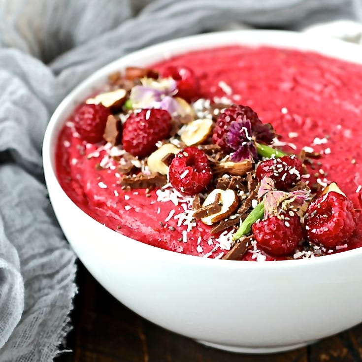 Raspberry Coconut Smoothie Bowl