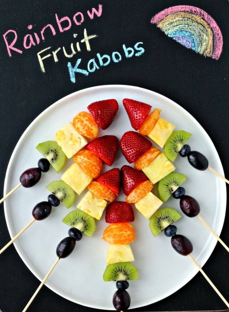 Preventing Childhood Obesity: Fruit Kabobs | @foodiephysician