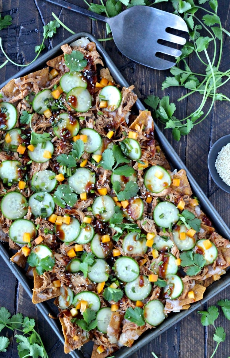 Slow Cooker Asian Pulled Chicken Nachos | @foodiephysician