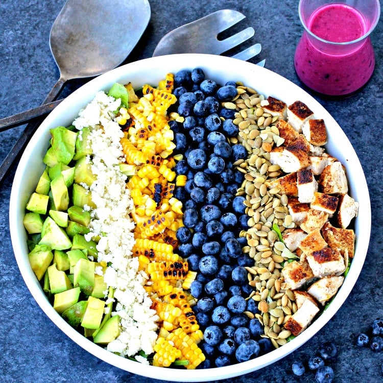 Southwest Blueberry Cobb Salad | @foodiephysician