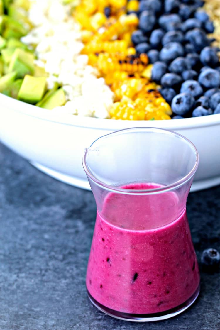 Southwest Blueberry Cobb Salad | @foodiephysician