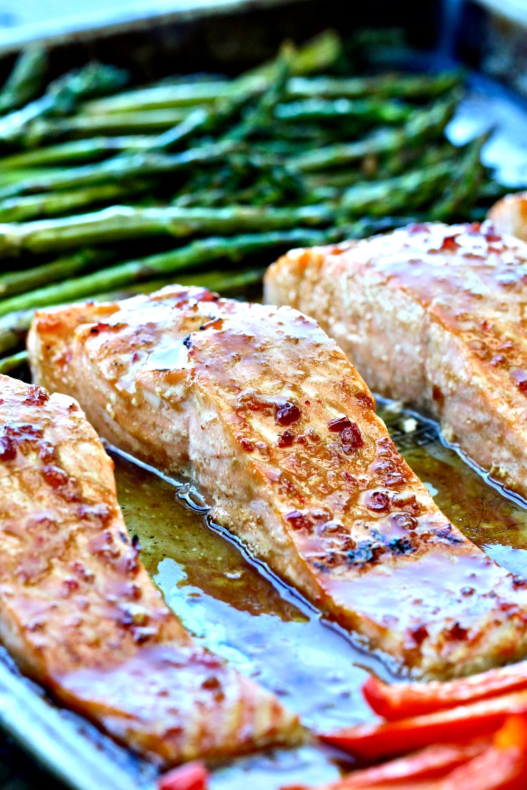 Sheet Pan Salmon with Sweet Chili Sauce | @foodiephysician