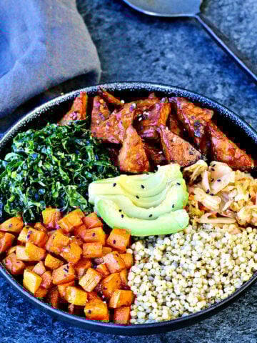 Immunity-Boosting Teriyaki Buddha Bowl
